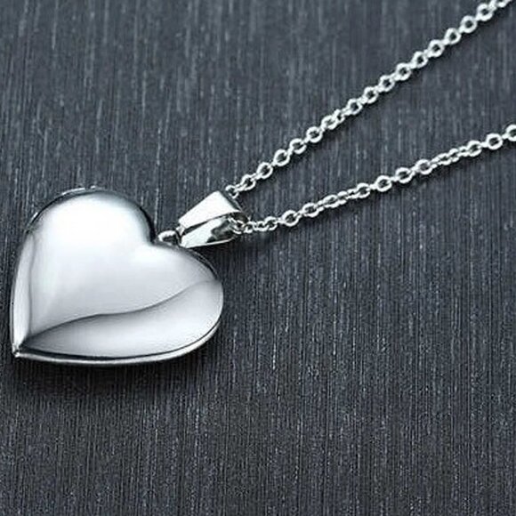 Heart Photo Locket Openable Frame Silver PVD Stainless Steel 18 in Necklace - Picture 4 of 8